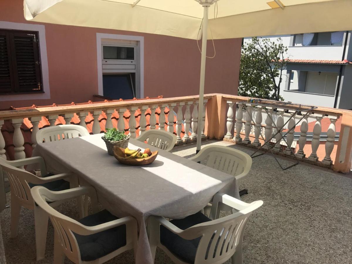 Apartmani Vilma Pakostane Exterior photo
